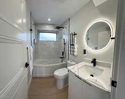 Peachview Suites