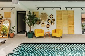 Ella Suites Hotel