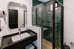 Ella Suites Hotel