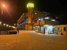 CENNET SUİT