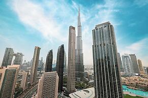 Spectacular Burj Khalifa View Dubai Mall