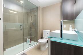 World Wide Stays Suite - CN Tower
