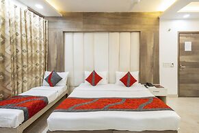 Hotel Red Castle 4 Star