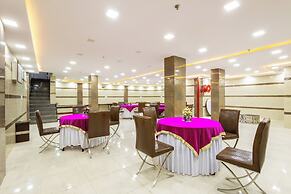 Hotel Red Castle 4 Star