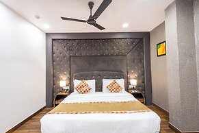 Hotel Red Castle 4 Star