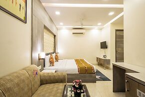 Hotel Red Castle 4 Star