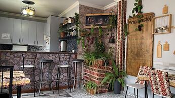 Arm Hostel