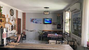 Arm Hostel