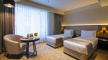 Essentia Premier Hotel Pune