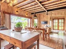 Villa Bambooz Sari