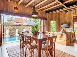 Villa Bambooz Sari