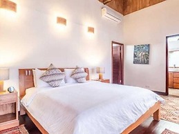 Villa Bambooz Sari