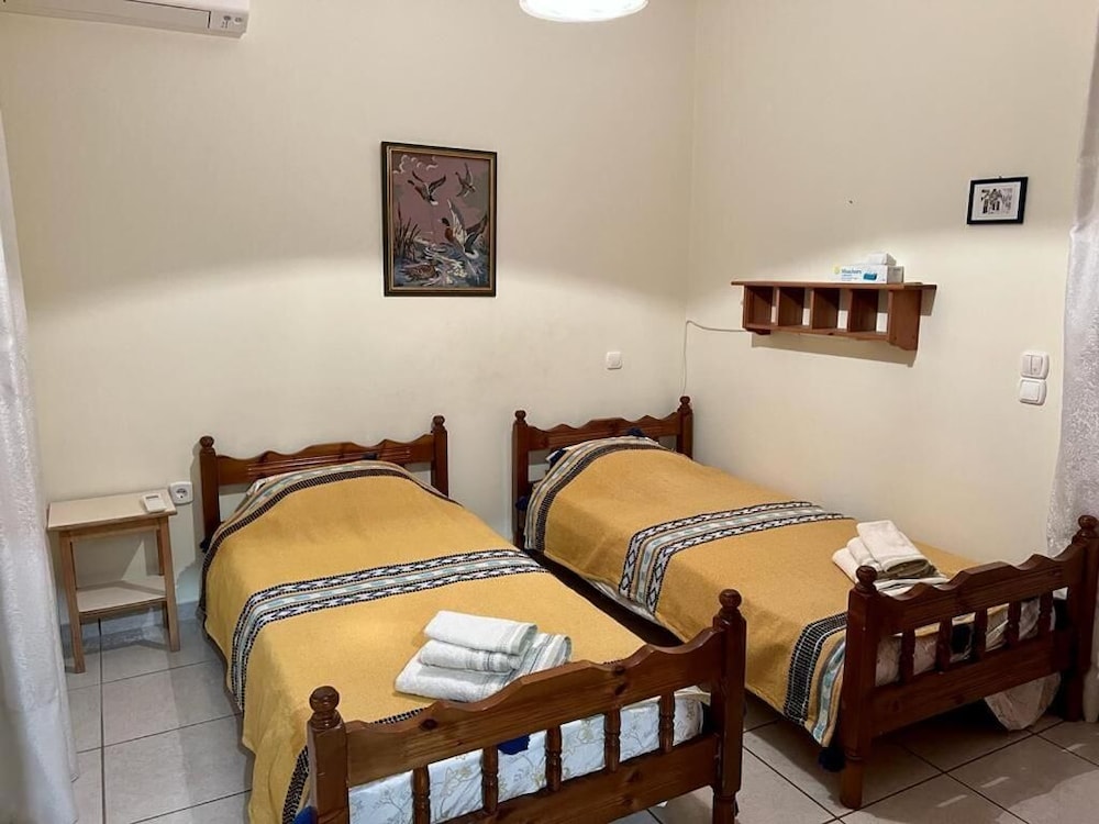 Theologos Guesthouse