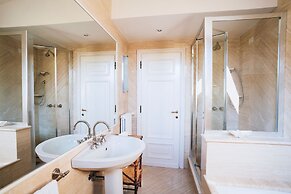 Villa Dell Artista by Elite Villas