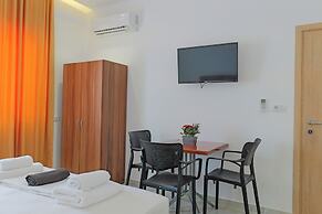 Central Garden Sofia Apartments & Studios