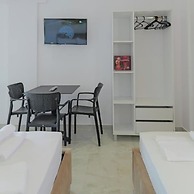 Central Garden Sofia Apartments & Studios