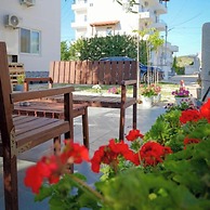 Central Garden Sofia Apartments & Studios