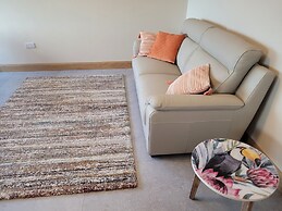 Immaculate 2-bed Cottage in Tuam