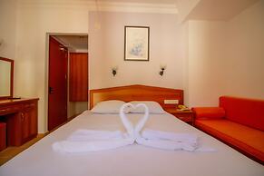 Celeste Hotel