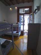Parla Hostel