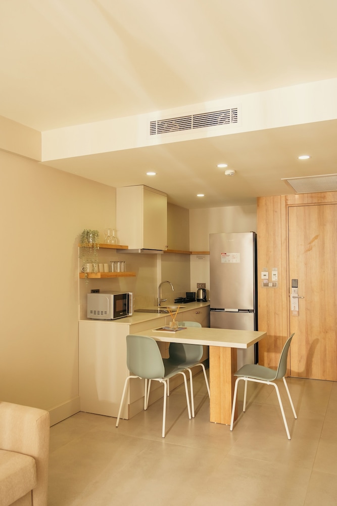 Bomo Suites