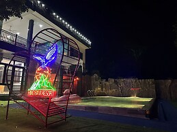 King Bavi Resort
