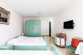 Sun Guest House
