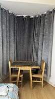 Charming 1-bed Studio in London