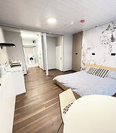 OYO Welsh Holiday Accommodation - Modern Stay