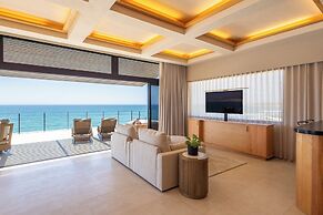 Cabo Break Hotel