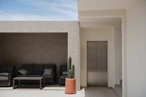 Cabo Break Hotel