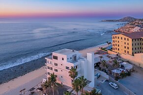 Cabo Break Hotel