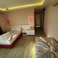 Beachway Hotel Side
