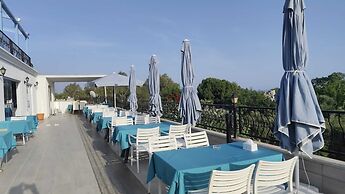 Beachway Hotel Side