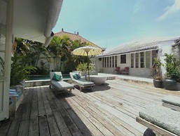 VILLA BELLA SESEH