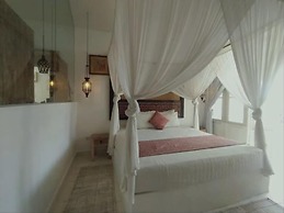 VILLA BELLA SESEH
