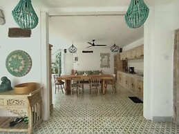 VILLA BELLA SESEH