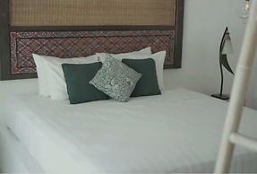 VILLA BELLA SESEH