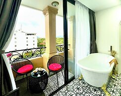 Nereus Hotel