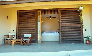 Basecamp Mafía Island