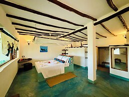 Basecamp Mafía Island