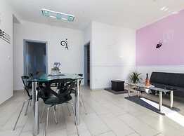 Villa Ava