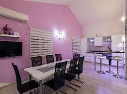 Villa Ava