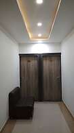 Goroomgo Galaxy Palace Bareli