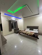 Goroomgo Galaxy Palace Bareli