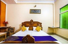 Goroomgo Radhika Kunj Palace Chhatarpur