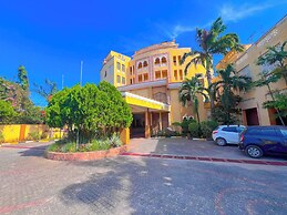Sea Breeze Beachfront Apartments