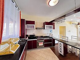 Sea Breeze Beachfront Apartments
