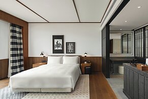 Flow And Co. Qingdao, Autograph Collection
