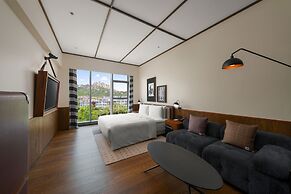 Flow And Co. Qingdao, Autograph Collection